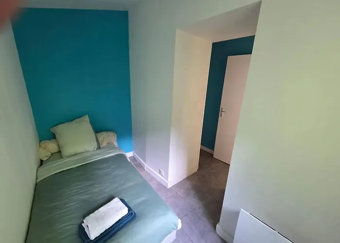 Confortable à Brest, 40 M² Avec 2 Brest