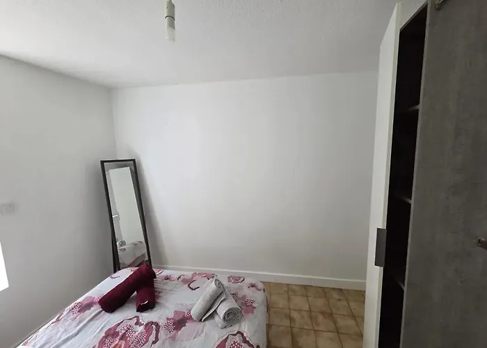 Confortable A Brest, 40 M² Avec 2 Lejlighed